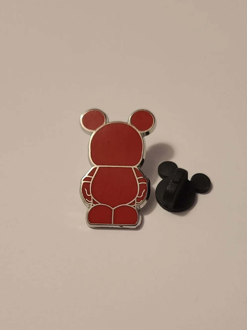Disney Vinlymation Junior Red Pin 👓